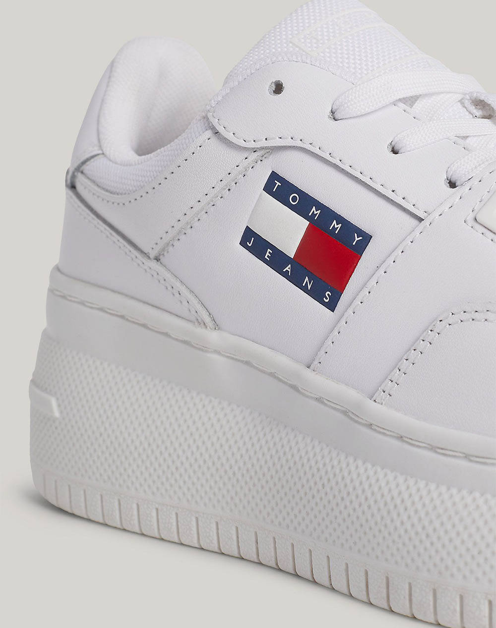 TOMMY JEANS TJW RETRO BASKET FLATFORM ESS