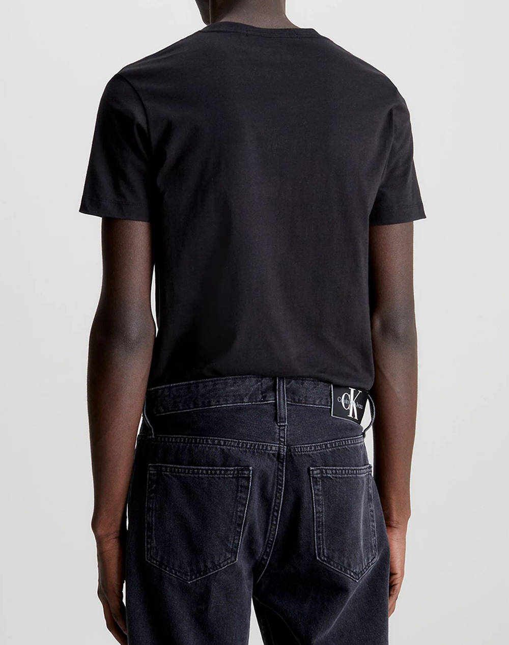 CALVIN KLEIN CORE MONOGRAM POCKET SLIM TEE