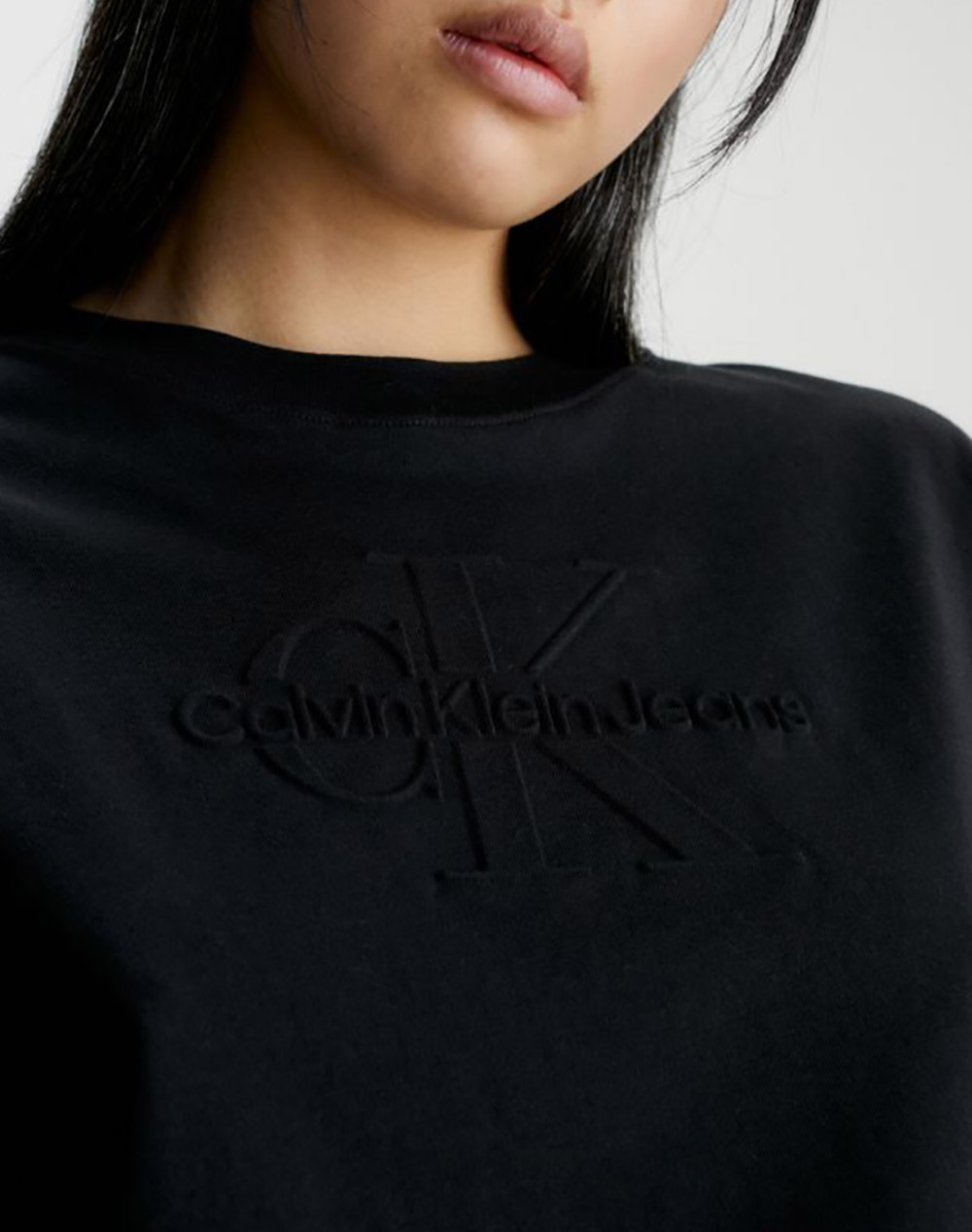 CALVIN KLEIN EMBOSSED MONOLOGO TEE