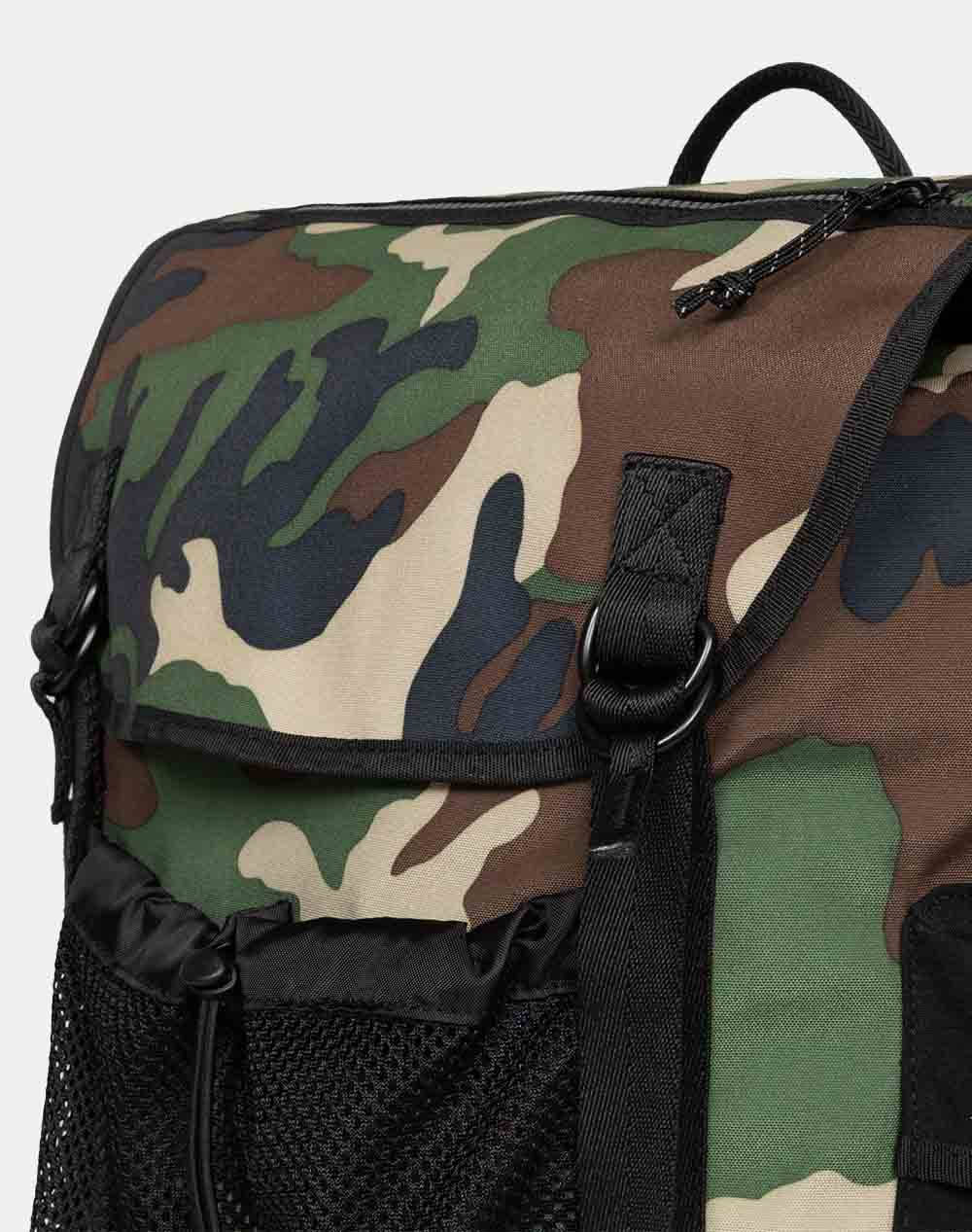 EASTPAK OBSTEN ( Dimensinui: 46 x 28 x 20 cm.)