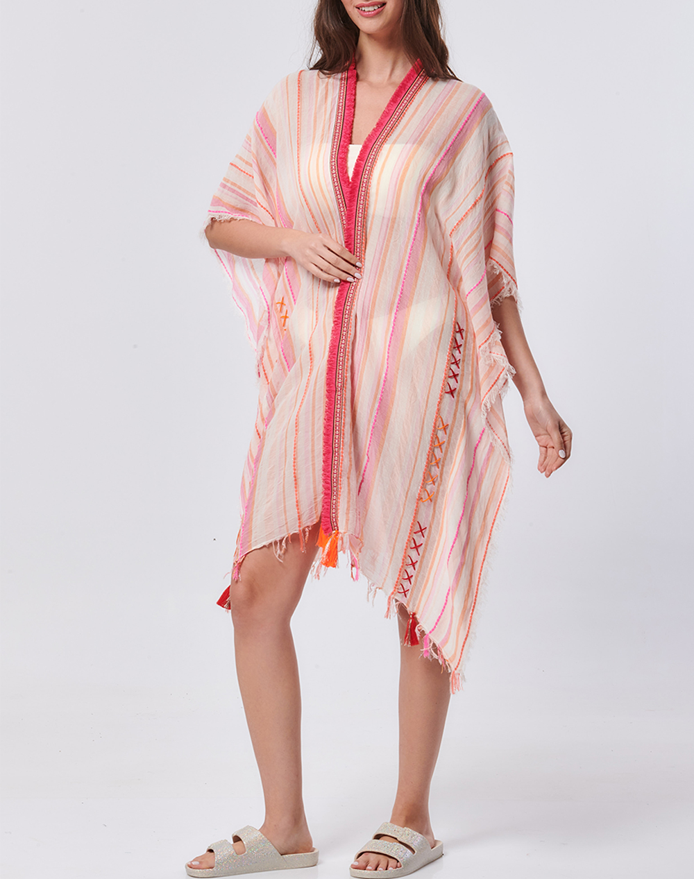 AMOR STRIPPED PONCHO WITH FRIDGES