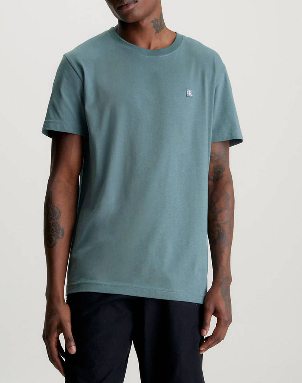 CALVIN KLEIN CK EMBRO BADGE TEE