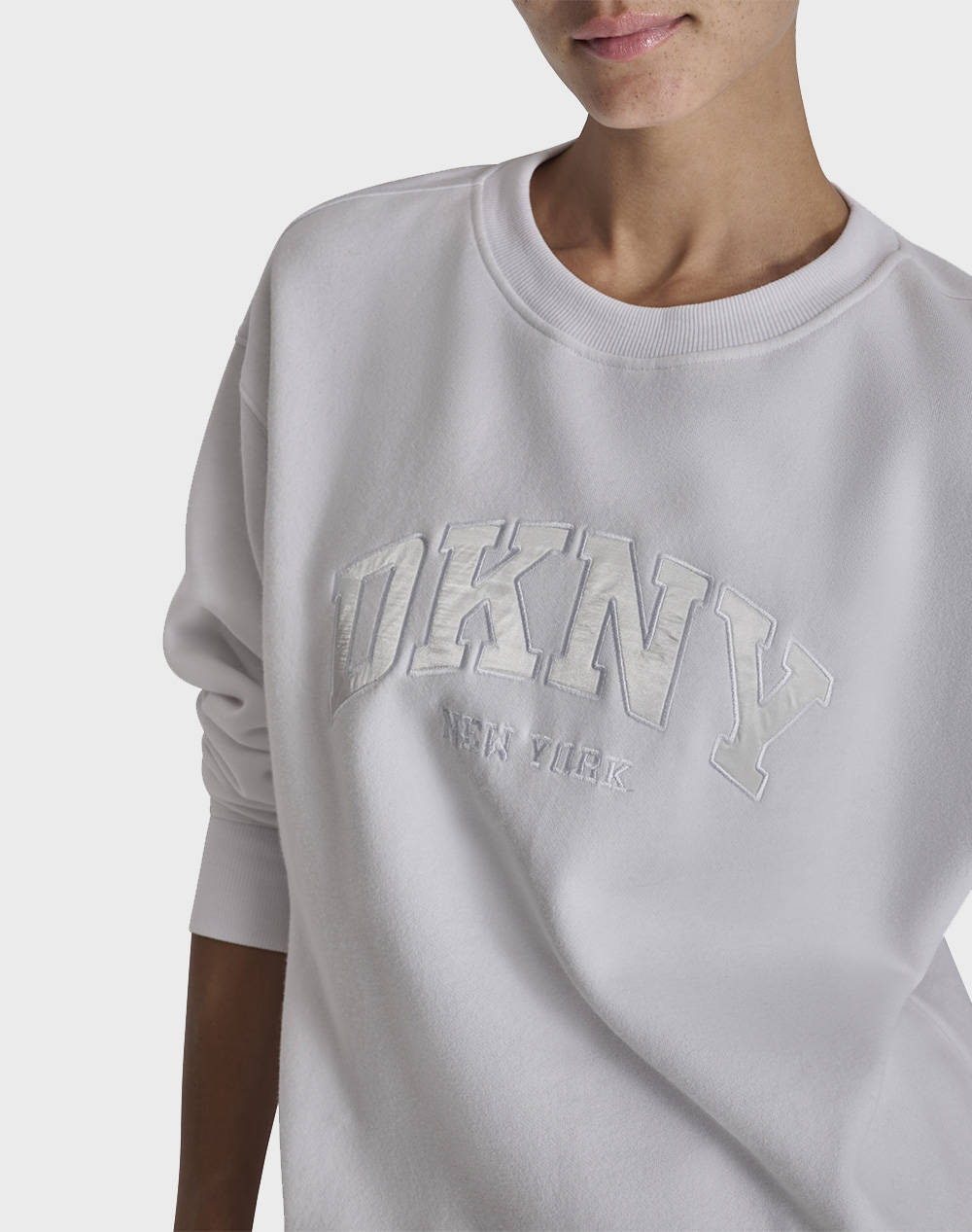 DKNY DP4T9809 LOGO PULOVER CU MANECA LUNGA DKNY