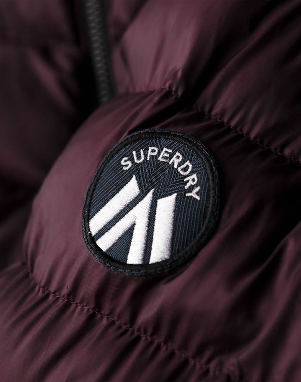 SUPERDRY D2 SDCD HOODED FUJI QUILT PADDED JKT GEACA DE DAMA