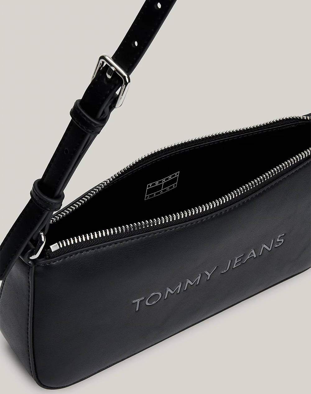 TOMMY JEANS TJW ESS MUST SHOULDER BAG ( Dimensiuni: 25 x 12 x 5.5 cm)