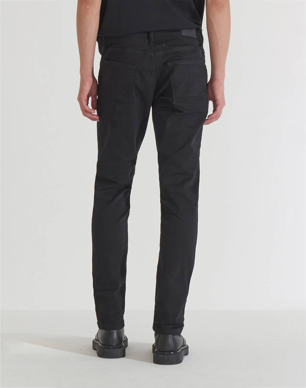 ANTONY MORATO MMDT00282FA750526W01891 MIN OF 10 JEANS KURT COMFORT TAPERED FIT IN ICONIC BLACK STAY BLACK DENIM PANTALONI