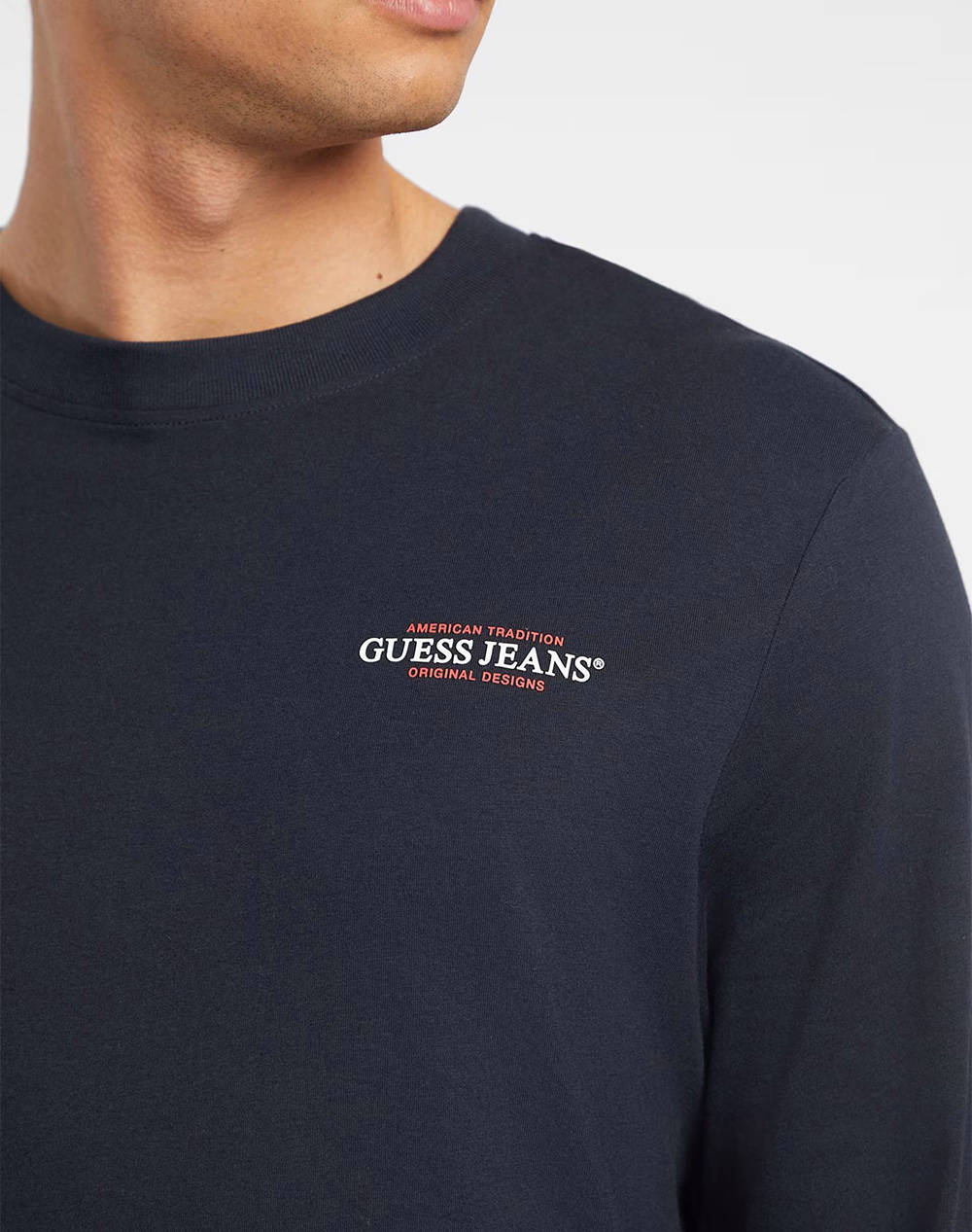 GUESS JEANS GJ LS CN SLIM AMERIC - ORGANIC COTTON 160GSM BLUZA M