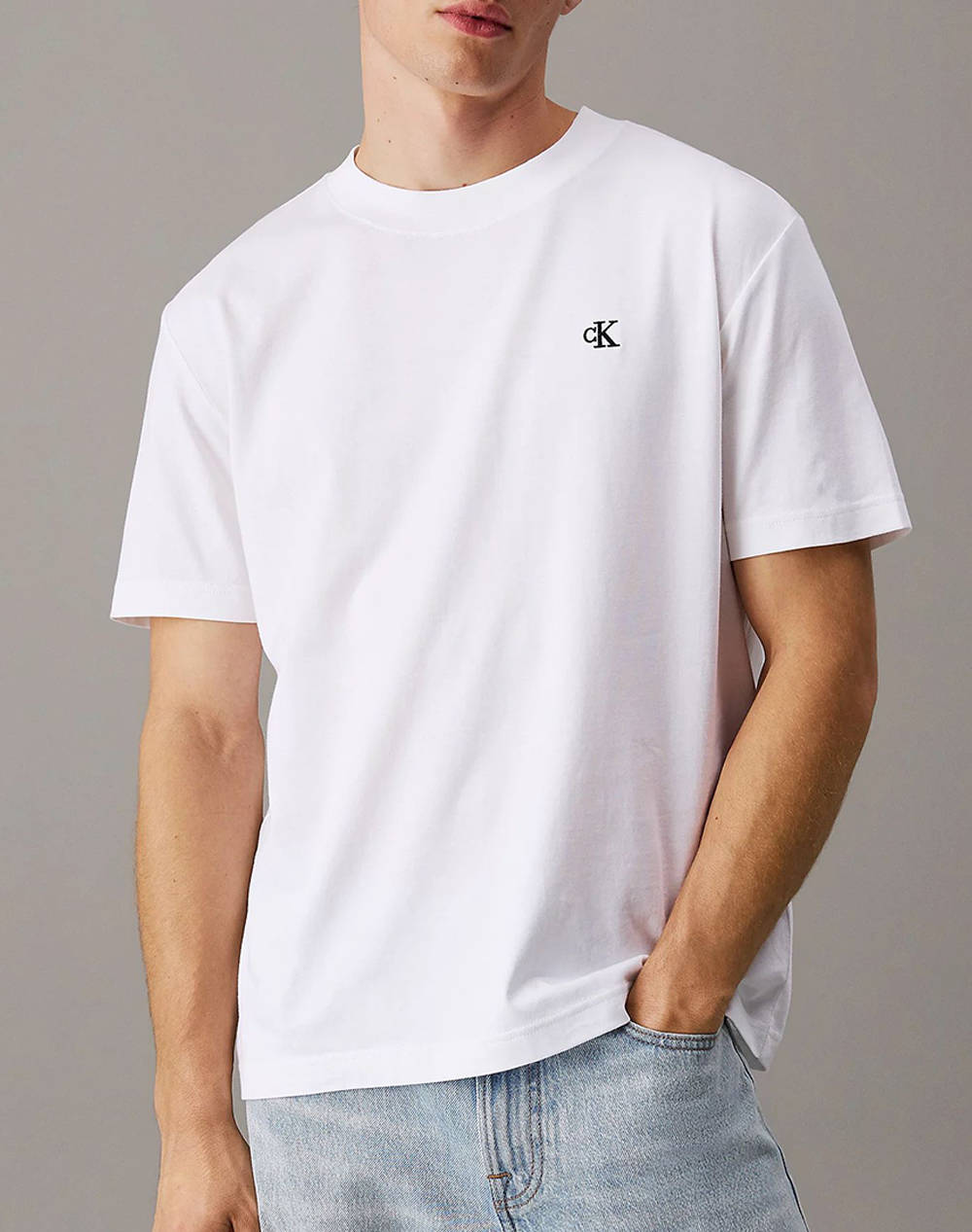 CALVIN KLEIN JEANS SERIF FONT GRAPHIC TEE