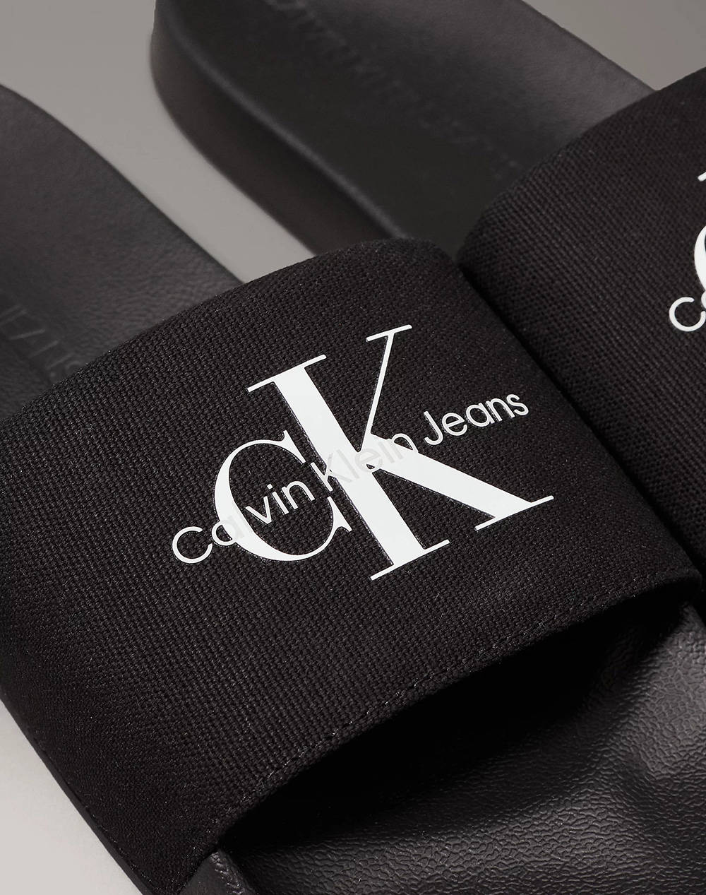 CALVIN KLEIN SLIDE MONOGRAM