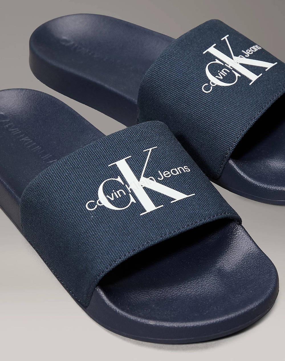 CALVIN KLEIN SLIDE MONOGRAM