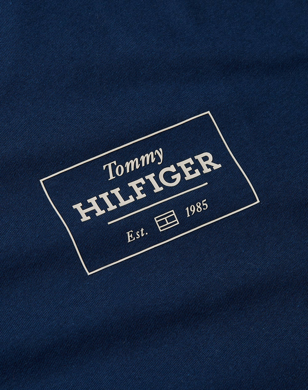 TOMMY HILFIGER MONOTYPE PRINTED LABEL TEE