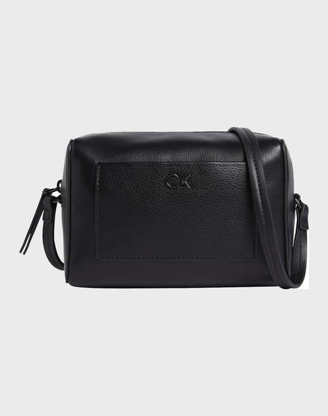 CALVIN KLEIN CK DAILY CAMERA BAG PEBBLE (Dimensiuni: 18 x 12 x 7.5 cm.)