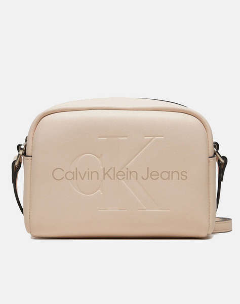 CALVIN KLEIN SCULPTED CAMERA BAG18 MONO (Dimensiuni: 13 x 18 x 7 cm.)