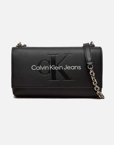 CALVIN KLEIN SCULPTED EW FLAP W/CHAIN25 MONO (Dimensiuni: 25 x 16 x 6.5 cm.)