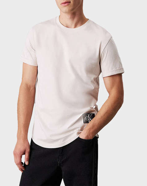 CALVIN KLEIN BADGE ROUND HEM TEE