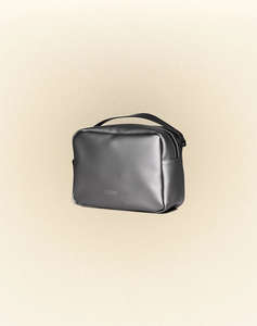 RAINS Box Bag W3 (Dimensiuni: 16 x 21 x 8.5 cm.)