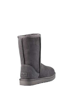 UGG Classic Short II