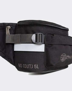 EASTPAK OUT BUMBAG (Dimensiuni: 21 x 15.5 x 13 cm.)