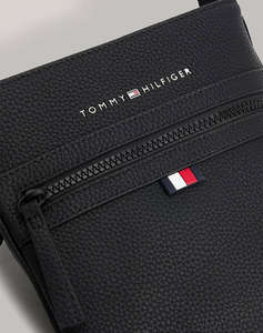 TOMMY HILFIGER ESSENTIAL MINI CROSSOVER (Dimensiuni: 20 x 21.5 x 4 cm.)