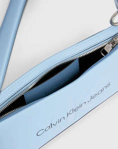 CALVIN KLEIN SCULPTED SHOULDER POUCH25 MONO (Dimensiuni: 13 x 25 x 4 cm.)