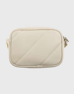 CALVIN KLEIN QUILTED CAMERABAG18 (Dimensiuni: 19 x 12 x 8 cm.)