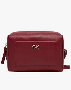 CALVIN KLEIN CK DAILY CAMERA BAG PEBBLE (Dimensiuni: 18 x 12 x 7.5 cm.)