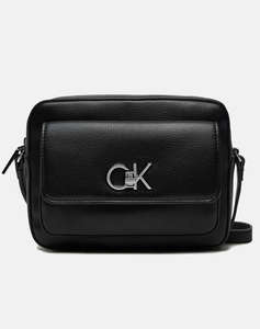 CALVIN KLEIN RE-LOCK CAMERA BAG W/FLAP_PBL (Dimensiuni: 21 x 15.5 x 5 cm)