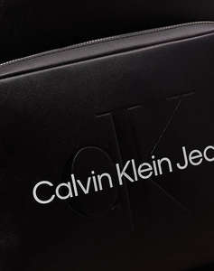 CALVIN KLEIN SCULPTED CAMPUS BP40 MONO (Dimensiuni: 24/31 x 40.5 x 13 cm.)