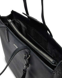 CALVIN KLEIN CK MUST MEDIUM SHOPPER_MONO (Dimensiuni: 37.5 x 30 x 17.5 cm.)