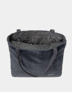 EASTPAK CHARLIE GEANTA ( Dimensiuni: 42 x 2 x 46cm.)