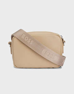 BOSS Addison Crossbody 10263201 01 ( Dimensiuni: 19 x 13 x 6 cm.)