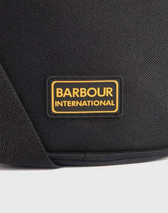 BARBOUR INTERNATIONAL KNOCKHILL UTILITY BAG GEANTA (Dimensiuni: 20 x 18 x 6 cm)