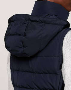 TOMMY HILFIGER HERITAGE DOWN TYRA VEST WITH FUR