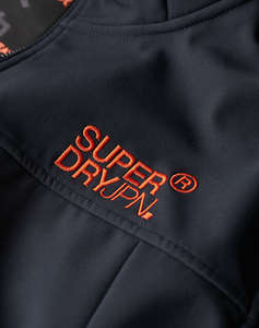 SUPERDRY D2 SDCD HOODED SOFT SHELL TREKKER JKT GEACA DE BARBATI