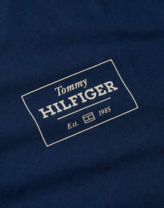 TOMMY HILFIGER MONOTYPE PRINTED LABEL TEE