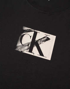 CALVIN KLEIN JEANS SMALL CK BOX TEE