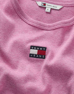 TOMMY JEANS TJW SLIM BADGE RIB TEE