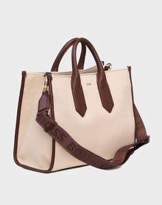 BOSS Sandy MED Tote M 10251556 01 (Dimensiuni: 41.5 x 35 x 16.5cm.)